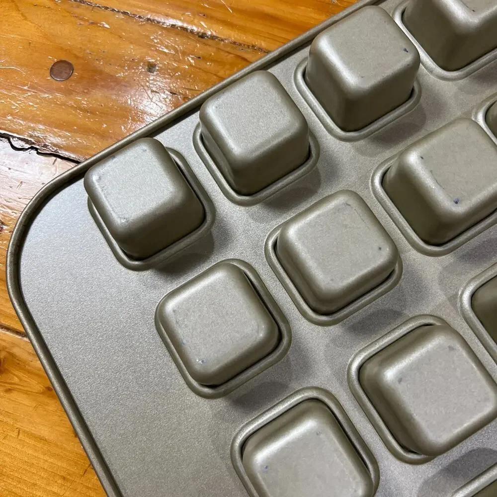 Williams Sonoma Goldtouch Mini Brownie Bite Pan 20 Cup Nonstick Bakeware